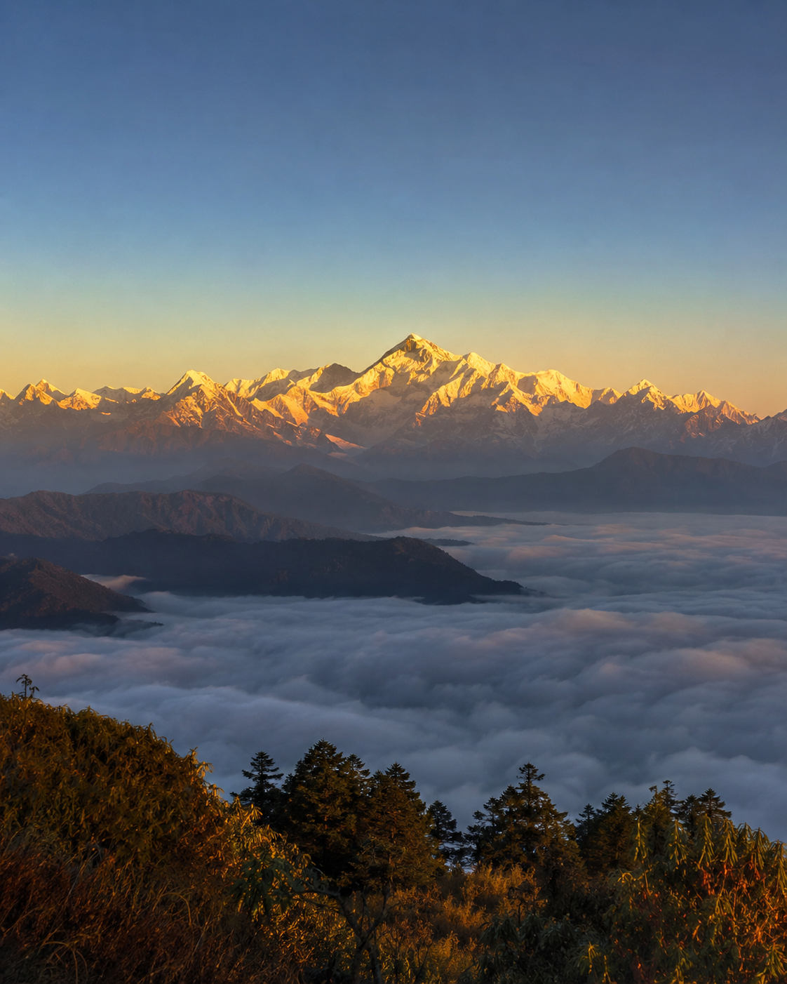 Kanchenjunga range seen from Tiger Hill, Darjeeling